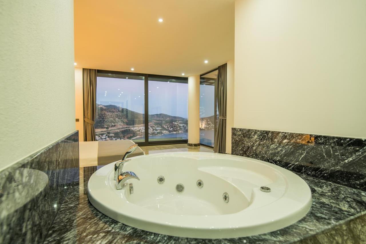Villa Unlimited 2 Luxury 6 Bedroom Villa Kaş Esterno foto