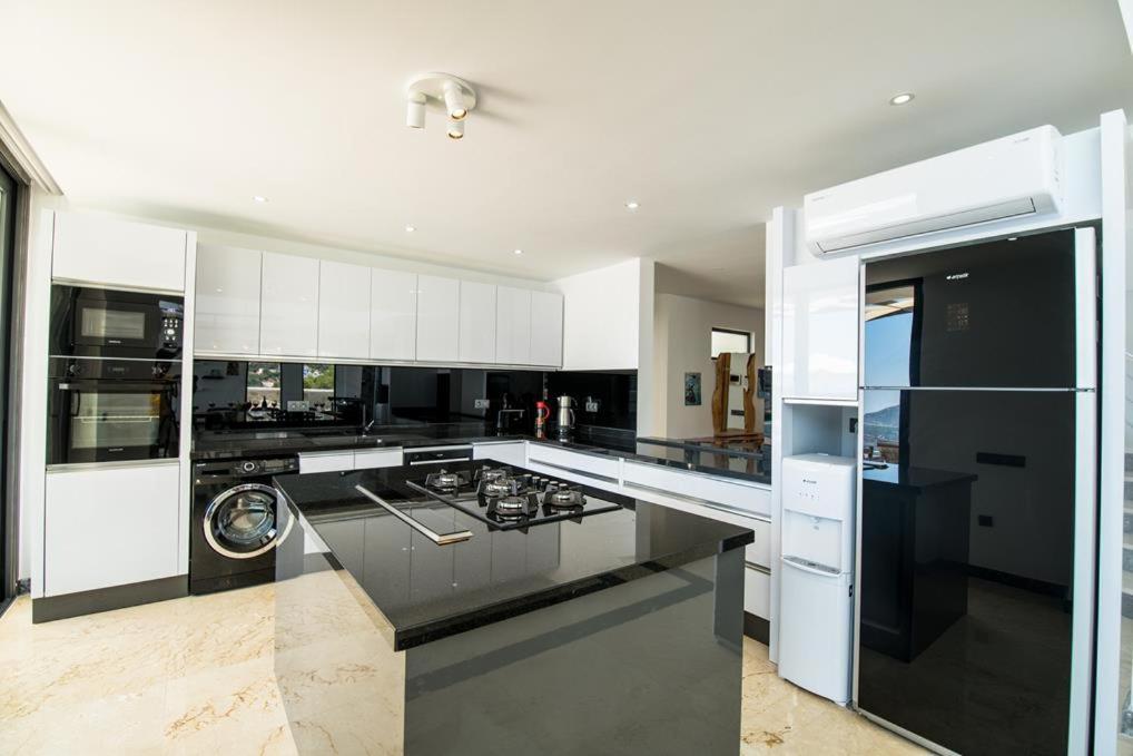 Villa Unlimited 2 Luxury 6 Bedroom Villa Kaş Esterno foto